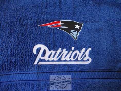 Hímzett New England Patriots törölköző